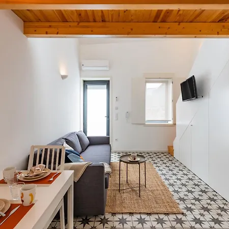 A Window To - Pestana Charming Flat * Porto
