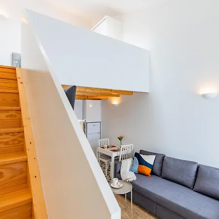 A Window To - Pestana Charming Flat * Porto