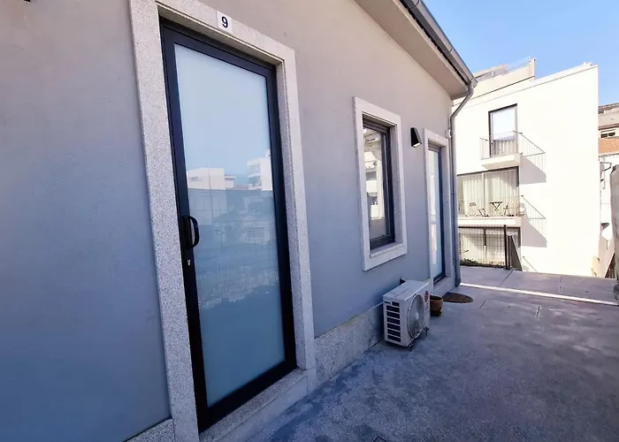 A Window To - Pestana Charming Flat