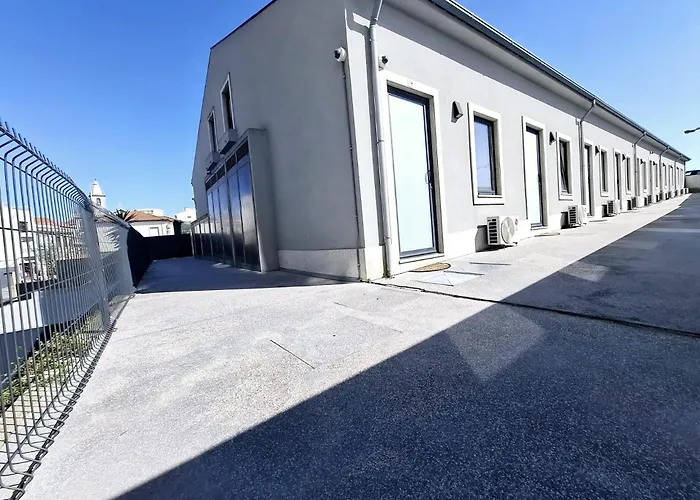 A Window To - Pestana Charming Flat شقة بورتو